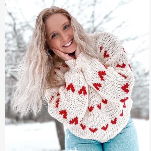 Hearts Print Red on Beige Knit Pullover Sweater Long Sleeve - Picture 11 of 16